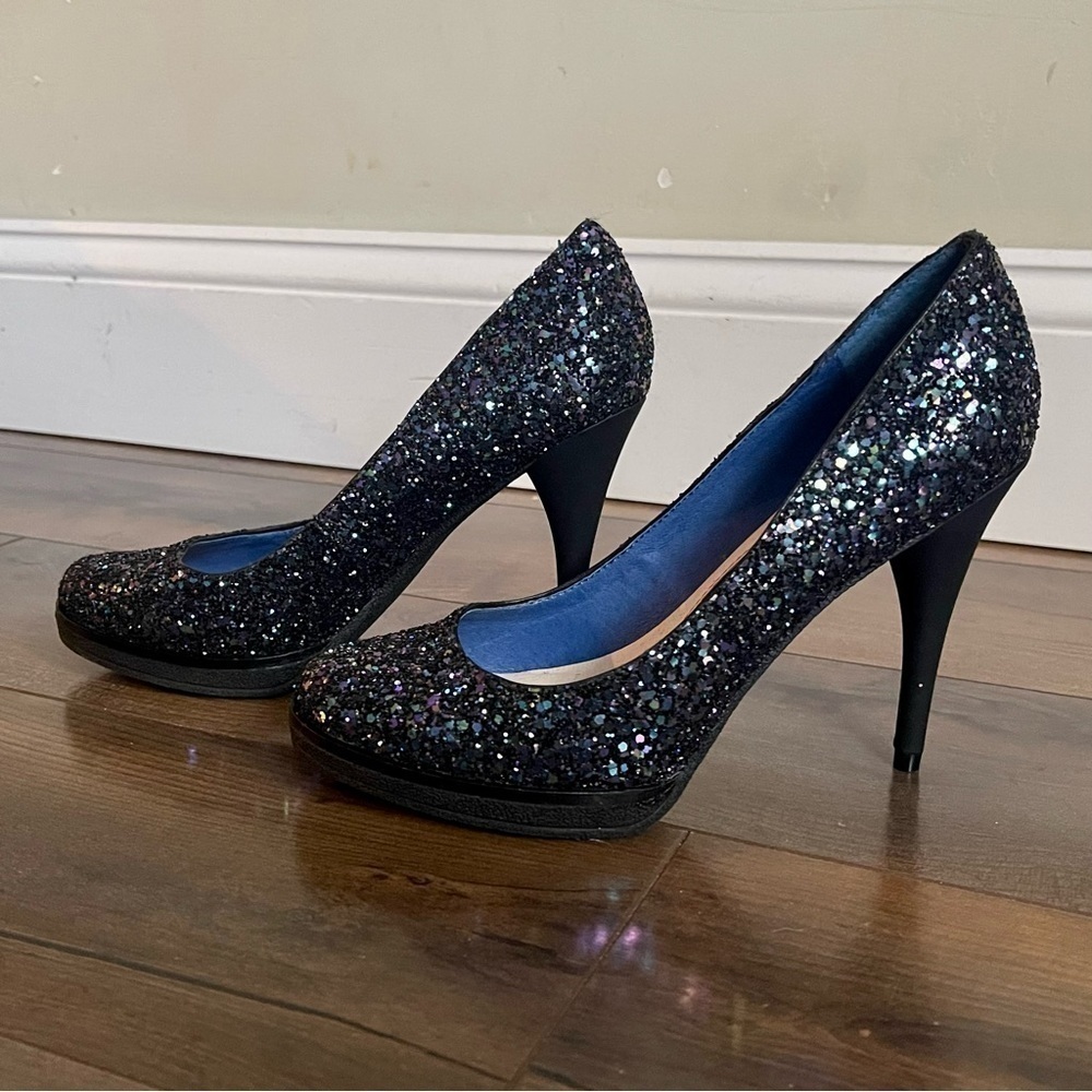Sparkling Juicy Couture 4” heels - Picture 12 of 14